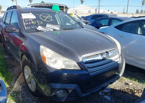 2013 Subaru Outback 2.5I Premium z USA, uszkodzony, nr VIN 4S4BRBCC7D3222762